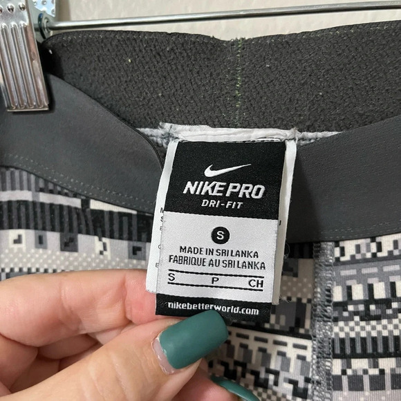 Nike Pro Dri-Fit ultra Warm training Gray White 8-Bit Leggings Women size Small - Picture 2 of 8